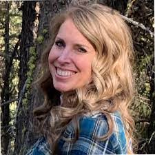 Tiffany Crandall's Instagram, Twitter & Facebook