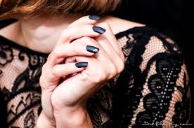 21 lächerlich schöne wege rosa nägel tragen deine nägel müssen nicht lange sein um wunderschöne nail art zu haben, du kannst auch funky designs auf kürzeren nägeln erstellen lassen. Elegantes Halloween Nageldesign Augen Filizity Com Beauty Blog Aus Dem Rheinland