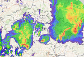 Worldwide animated weather map, with easy to use layers and precise spot forecast. Mimoradne Silne Bourky Zasahly Cesko Na Jihu Moravy Uderilo Tornado In Pocasi