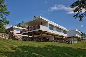 Stunning Midcentury Architecture In Minnesota You Haven T Seen Before Mid Century Modern House Mid Century Modern House Exterior Mid Century Architecture