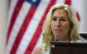 Fashion of the Week: Bella Barlow