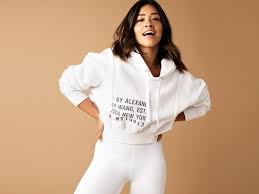 Hooray for any public figure going against the popular tide. Gina Rodriguez On Hashimoto S Equal Pay And Learning To Fight For Herself Self