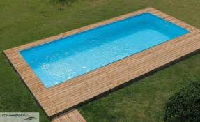 Moderne Designpoolform Die Dank Seiner Scharfen Ecken Perfekt Ihren Garten Erganzt Daruber Hinaus Konnen Sie Den Pool Einfach Mi Schwimmbecken Rechteck Garten