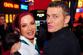 Mint ismert, rékasi károly 2015. Ilyen Nagy A Baj Rekasi Karoly Neje Nelkul Megy Nyaralni A Gyerekekkel Hazai Sztar Femina