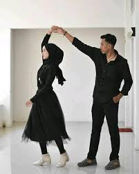 Inspirasi prewedding dengan busana casual simpel dan juga funny! Ootd Hijab Prewedding Tema Hitam Facebook