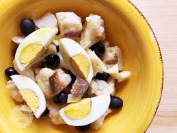Maybe you would like to learn more about one of these? Insalata Di Cavolfiore Con Uova Sode E Alici Ricette Al Volo