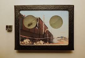 This Handsome Display Contains A Genuine Sample Of The Chelyabinsk Meteorite And A Piece Of Window Glass Shattered By The Meteo Meteorite Display Event Display