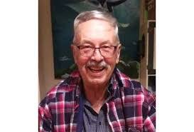 Leonard Huddleston's Instagram, Twitter & Facebook