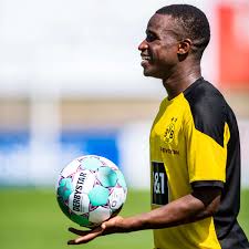 We did not find results for: Youssoufa Moukoko Bvb Kuriose Geschichte Uber Sein Erstes Probetraining Bvb 09