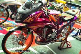 Dl g pake ninja r tahun 2003 , ditahun 2008 g masuk club kanibal ( kawasaki ninja banten lion ). Ninja 150 Modifikasi Drag Motor Modifikasi Ninja 1600x1200 Download Hd Wallpaper Wallpapertip