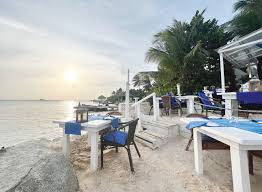 HOW I SAVED ON A WEEKEND GETAWAY TO ARUBA | News | flcourier.com