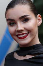 Born in boca raton, florida, grande began her career at age 15 in the 2008 broadway musical 13. Nathalie Volk Wikipedia