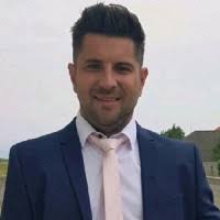 300+ "Wegleitner" profiles