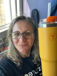 OFFICE POTLUCK? I gotchu bhie Order na ng Party Trays from Astons  Philippines #CelebrateAtAstonsPhilippines #AstonsPhilippines  #astonspartytrays #bgc #bgctaguig #bgceats #mukbangwithjd  #mukbangwithjdcravings #officepotluck #partytrays #potluck