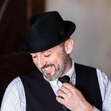 Dora Mcmillan's Instagram, Twitter & Facebook