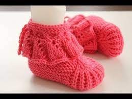 Iki Sisle Firfirli Bebek Botu Yapilisi Kolay Bebek Patigi Modelleri Youtube Bebek Bot Baby Knitting Patterns Patikler