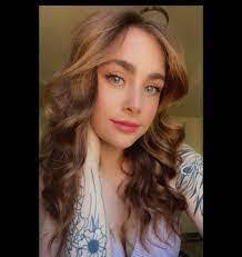 Amanda Hosey's Instagram, Twitter & Facebook