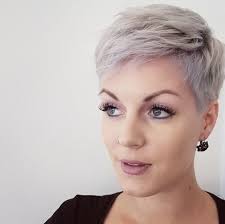 sehr kurz blond pixie frisur pixie frisur schone frisuren kurze haare frisuren kurze haare braun