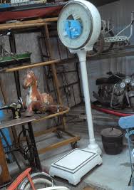 Le Vide Grenier De Didou Tres Ancienne Immense Balance De Pharmacie Testut Paris Apothicaire Bois Et Fonte Atelier Balance Atelier Industriel Balance Ancienne