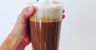 d e a d l i n e als je drie bakken koffie in een glas doet telt dat dan als 1 bakkie deadline workhard woo philz coffee coffee cups disposable coffee cup
