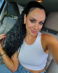 Corillingui estás a otro nivel y no tienes que esperar a que nadie te lo  confirme✨👌🏼 Cuando me trepo los moños, sale mi alter-eGo✨ me siento  otra,jayada nivel 2,000%🔥🤣👌🏼