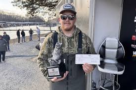 Morgan and New London's Chandler Earn Wins at Phoenix Bass Fishing League  Double-Header