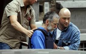Ce dernier préfère se faire discret suite au passé de ses parents, deux assassins. Pour Moi Mes Parents Sont Deja Morts Dit Le Fils De Michel Fourniret