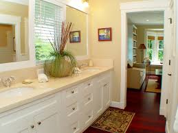 For over 10 years, bekin cabinets hawaii has been fabricating quality frameless kitchen and bathroom cabinets for hawaii's homeowners. Maui Plantation Bathrooms Tropical Bathroom Hawaii By Tervola Designs