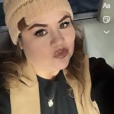 Do door-to-door salespeople in Crowley, TX need badges to solicit?