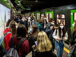 Via libera agli spostamenti tra comuni e regioni, ristoranti e bar aperti (ma con il coprifuoco), ok ai centri commerciali nel weekend: Regole E Divieti In Zona Gialla Bar Ristoranti E Green Pass Corriere It