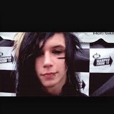 Elise Meeks's Instagram, Twitter & Facebook