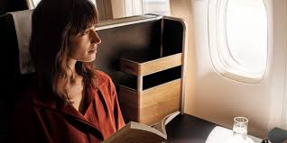 Jun 23, 2021 · 匯流新聞網記者何豪毅、羅偉哲／桃園報導 疫情警戒期間，各種光怪陸離的事都會發生。桃園機場日前發生一起旅客糾紛，原本訂位要飛往美西的旅客，報到時發現自己位子被更動，追問才知有位神秘客疑因擔心染疫，花250萬元包下商務艙第一區，受害旅客氣得向媒體投訴，大罵航空公司犧牲旅客. Swiss Business Swiss