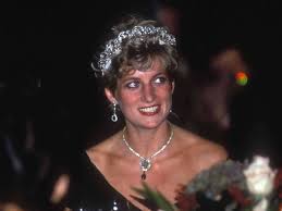 The daughter of the roman god jupiter and his mistress, latona, diana was born on the island of delos with her twin brother, apollo, the god of light. Prinzessin Diana Im Portrat Ihre Kindheit Ihre Ehe Mit Prinz Charles Und Ihr Tragischer Tod