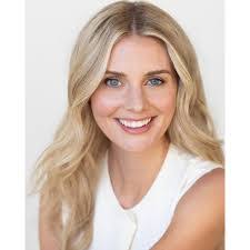 Jacqueline Randall's Instagram, Twitter & Facebook