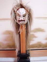 明治時代の狐のお面 この獣らしい迫力と気味わるさが表現されててすごい 狐 お面 お面 狐