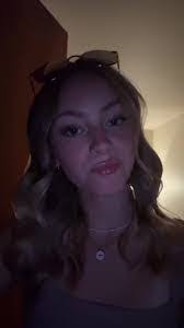 Nina Corbin's Instagram, Twitter & Facebook