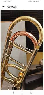 Nel gennaio 2005 è finalista nel concorso di 2° trombone indetto dalla fondazione maggio musicale fiorentino; Holle Trombones Posts Facebook