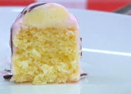 Mary Berry S Fondant Fancies From Great British Bake Off Final Patisserie Recette Mignardise