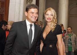 Apropiatii lui borcea stiu de mai bine de zece ani de povestea dintre cristi si simona. Valentina Pelinel È™i Cristi Borcea PrinÈ™i In Momentele Intime De Prima SoÈ›ie Click