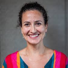 Fernanda Barros's Instagram, Twitter & Facebook