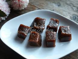 Gula melaka tulen, warnanya coklat gelap dan rapuh (mudah pecah). Dodol Kuala Pilah Azie Kitchen
