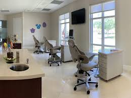 Our office is located on atlantic ave, just east of the florida turnpike in the starbucks and burgerfi plaza. Pediatric Dentist In Parkland Fl Dentist For Kids 33076 Children Dentist