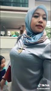 Jilboobのイラストが15件ヒットしました。 kalo ngetik jilboob di pinterest, foto orang ini cukup banyak keluarnya, ada yg tau dia siapa nggak? Pin On Muslimah