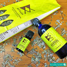 Code Promo 10 Huile Essentielle Hydrolat Et Infusion De Ravintsarabetsara Huile Essentielle Ravintsara Ravintsara Huiles Essentielles