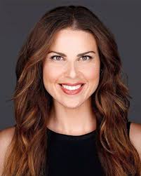 Aimee Fuentes's Instagram, Twitter & Facebook