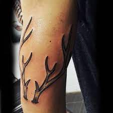 Foto — tribal tattoo auf dem rücken — ein beispiel für einen artikel über die bedeutung der 1006 tatufoto.ru. 70 Antler Tattoo Designs For Men Cool Branched Horn Ink Ideas