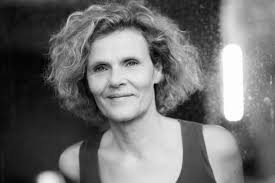 Fun Times : Ruth Childs danse follement sur la fin du monde