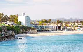 Standard hotel conference resources and the rooms are decent for business or getaway travel, although it's a quaint older establishment. Santa Cruz Hotels Official Site Dream Inn Santa Cruz
