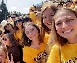 Bringing the Alpha Phi spirit to every game!! 🤎🌿💫🤠 #gopokes  #rideforthebrand