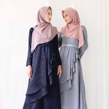 Bahan kain moscrepe seperti apa.selain itu juga tidak mudah kusut jadi anda tidak perlu cemas jika mengenakannya di acara formal. Sudah Punya Belum Ini 8 Rekomendasi Kain Gamis Dan Jilbab Terbaik Idn Times Jabar